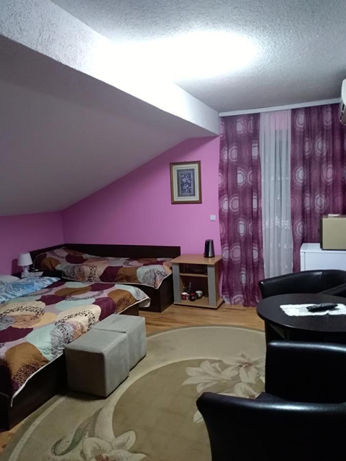 Ferienwohnung Durmitor Kumanovo Exterior foto